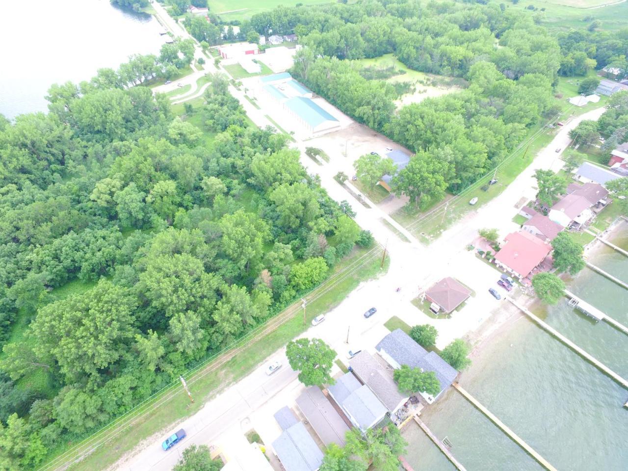 Big Spirit Resort Spirit Lake Exterior foto